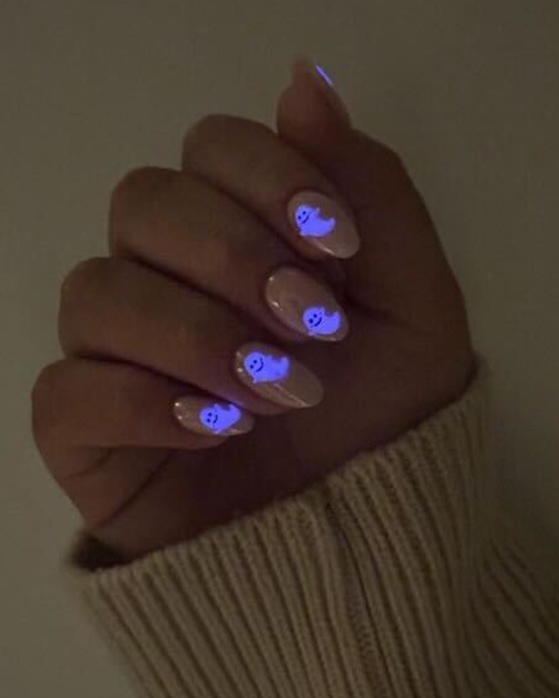 Mini Glow in the Dark Ghost Nails 